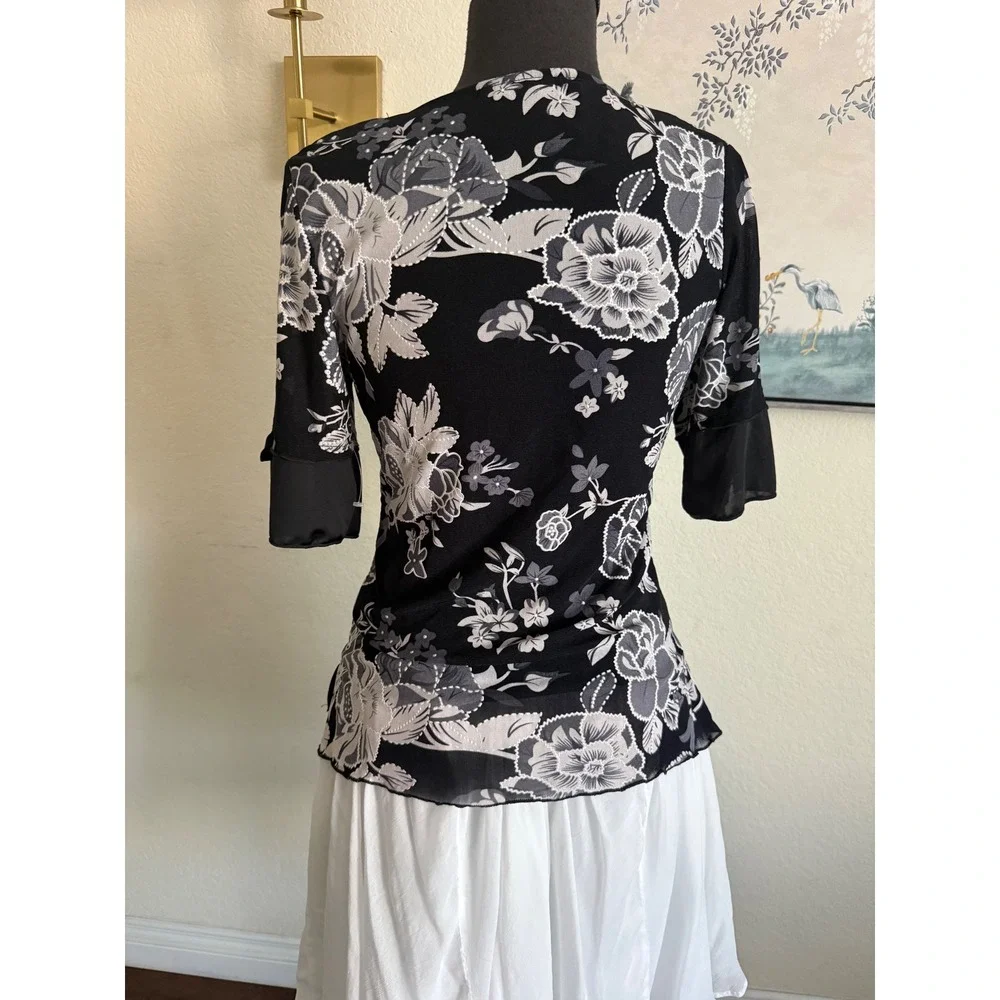 Simply Irresistible Petite Floral Rhinestone Layered V-Neck‎ Top Black White PS - Picture 7 of 7